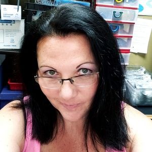 Meet your Posher, April